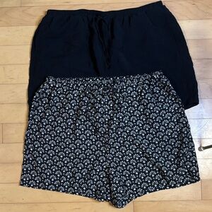 Torrid Pull-on Drawstring Shorts Women’s Size 2X Set of Two Black and White